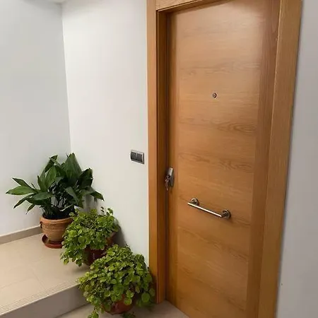 Apartamento, Junto Ayto De Huetor Vega,granada