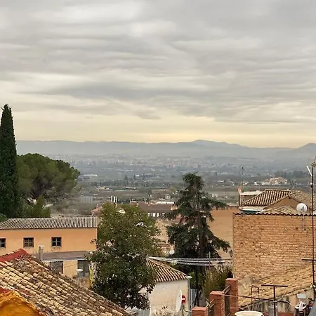Apartamento, Junto Ayto De Huetor Vega,granada Huétor Vega